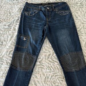 Dereon Indigo Straight Leg Jeans with Embellished Pockets